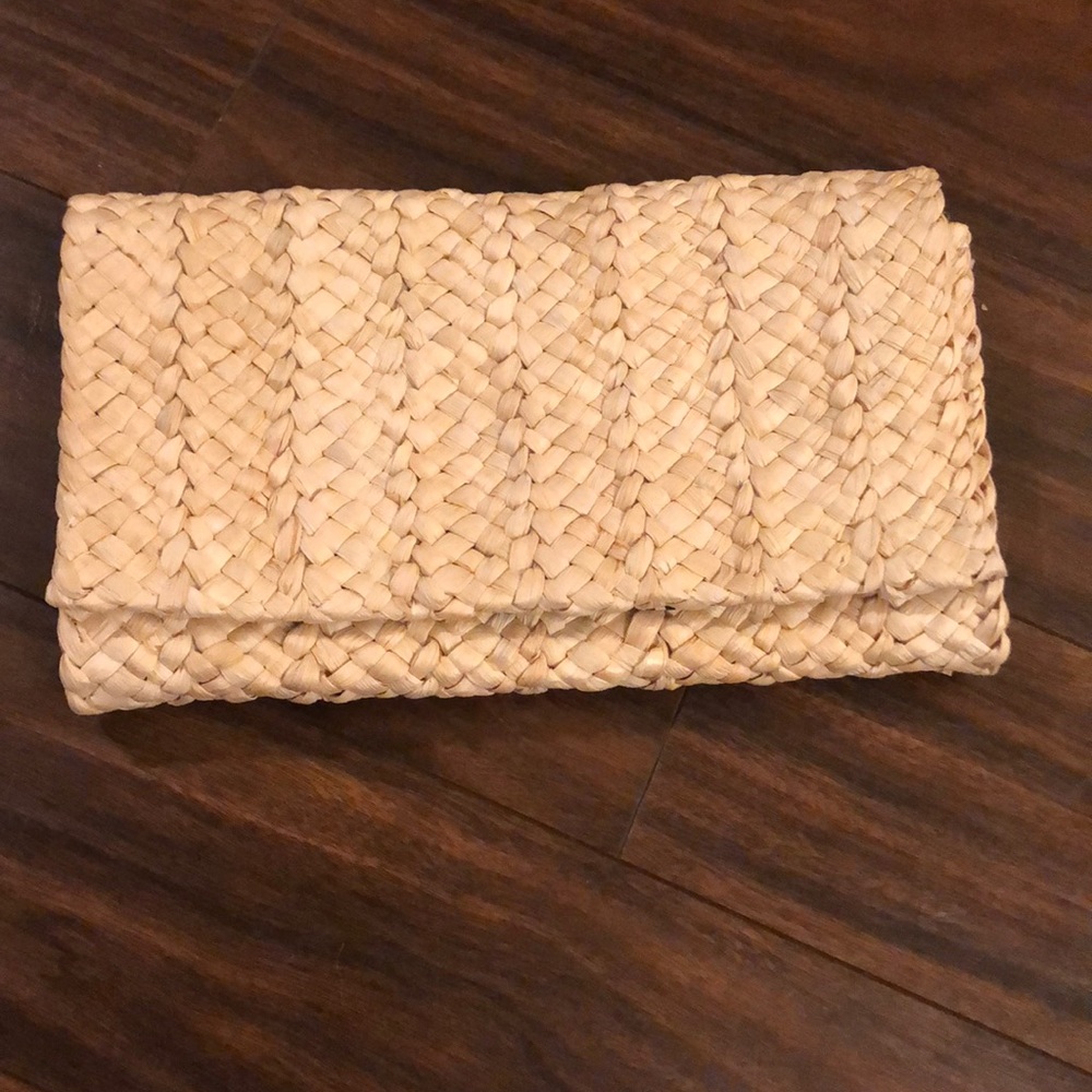 Straw clutch/ chain crossbody purse